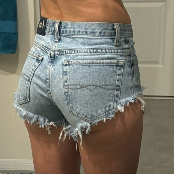 Vintage LEI cut off shorts - Picture 2 of 3